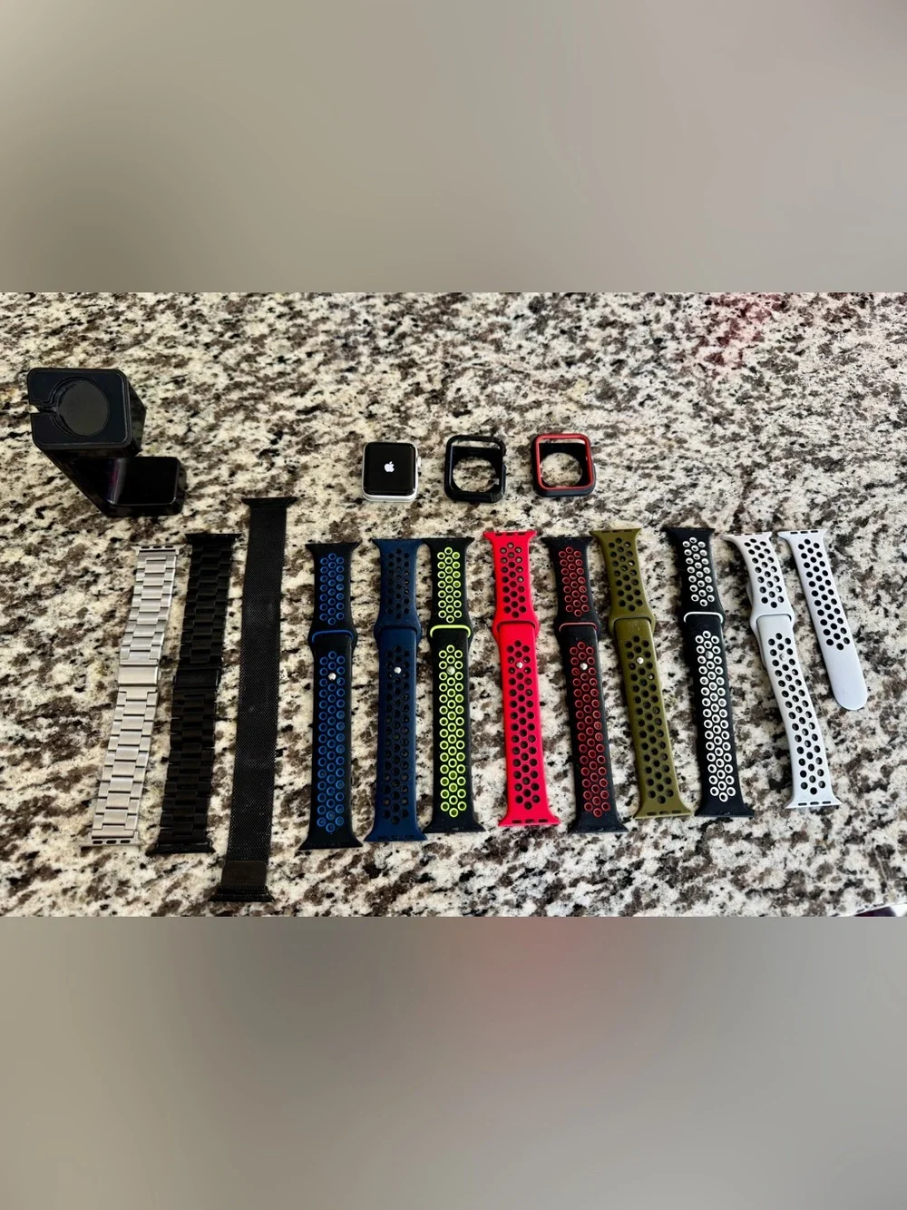 Great condition- Series 3 Nike 42mm Apple Watch.